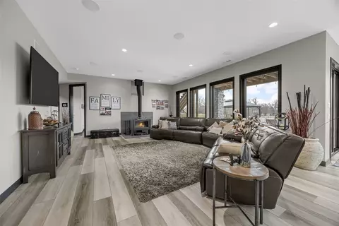 Living - 7505 Blairs Ferry Rd, Cedar Rapids, IA 52411 photo 6 of 7