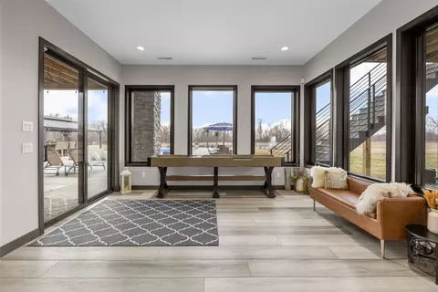 Entry Way - 7505 Blairs Ferry Rd, Cedar Rapids, IA 52411 photo 2 of 2