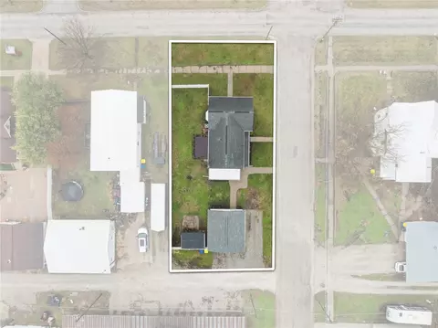 View/Area - 516 E 4th St, Vinton, IA 52349 photo 1 of 8