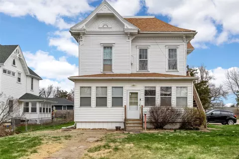 1990 8th Ave, Marion, IA 52302