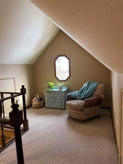Other - 614 E 4th St, Vinton, IA 52349 photo 2 of 8