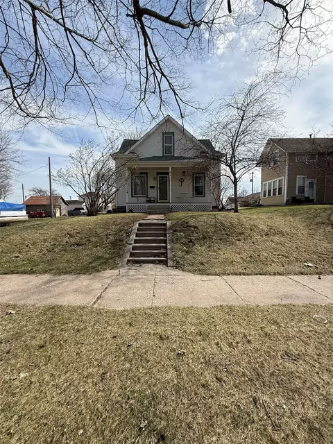 Other - 614 E 4th St, Vinton, IA 52349 photo 6 of 8