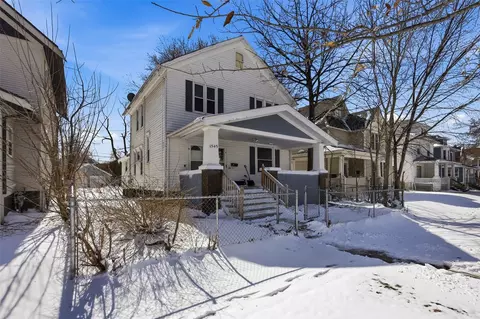 1545 Washington Ave SE, Cedar Rapids, IA 52403