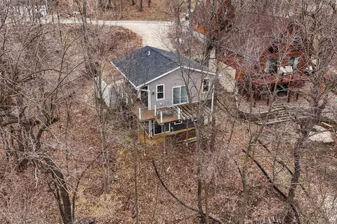 26391 215th Ave, Delhi, IA 52223