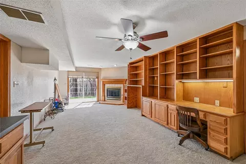 Living - 3315 Riverpointe Cir NE, Cedar Rapids, IA 52411 photo 3 of 4