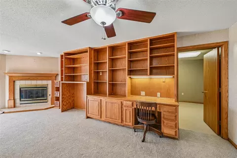 Living - 3315 Riverpointe Cir NE, Cedar Rapids, IA 52411 photo 4 of 4