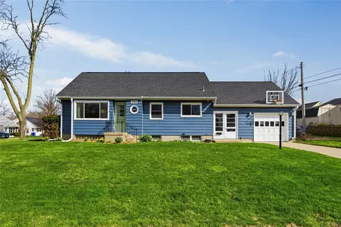 2400 12th Ave SE, Cedar Rapids, IA 52403