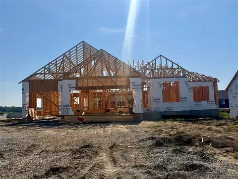 60 S Seven Oaks Rd, North Liberty, IA 52317