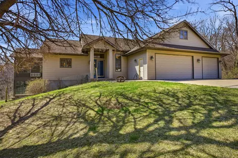 2792 Holly Ct NW, Swisher, IA 52338