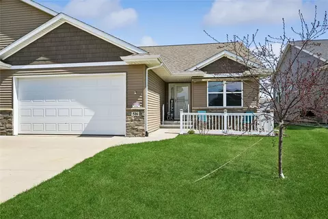 516 Prairie Hill Dr, Atkins, IA 52206