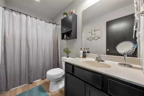 Bath - 7413 Summerset Ave NE, Cedar Rapids, IA 52402 photo 2 of 3