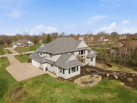 View/Area - 2502 River Run Ct, Cedar Rapids, IA 52411 photo 2 of 7