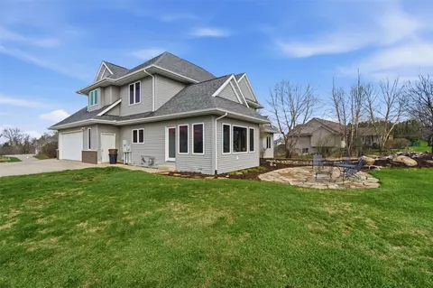Exterior - 2502 River Run Ct, Cedar Rapids, IA 52411 photo 4 of 6