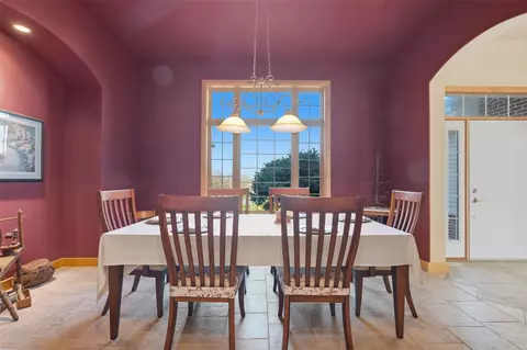 Dining - 2502 River Run Ct, Cedar Rapids, IA 52411 photo 1 of 1
