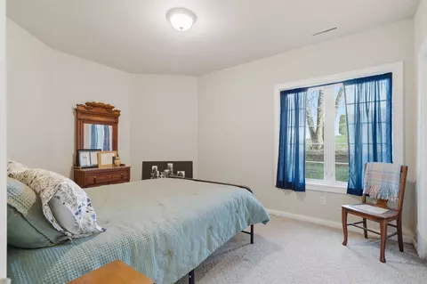 Bedroom - 2502 River Run Ct, Cedar Rapids, IA 52411 photo 4 of 4