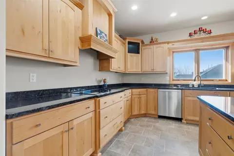 Kitchen - 2502 River Run Ct, Cedar Rapids, IA 52411 photo 1 of 3