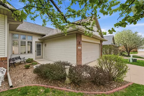 2312 Belmont Dr, Coralville, IA 52241