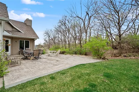 Exterior - 3241 Cedar River Ct NE, Cedar Rapids, IA 52411 photo 8 of 9