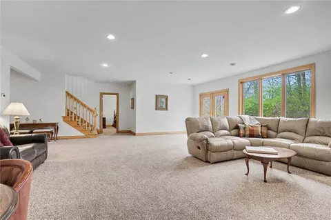 Living - 3241 Cedar River Ct NE, Cedar Rapids, IA 52411 photo 5 of 5