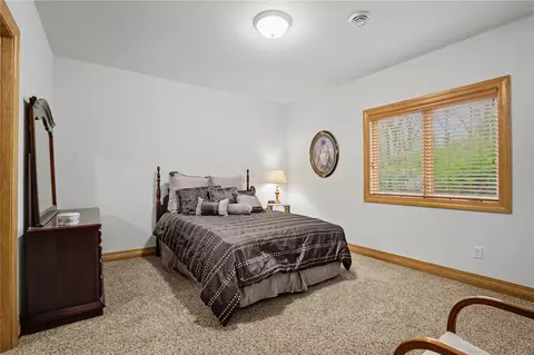 Bedroom - 3241 Cedar River Ct NE, Cedar Rapids, IA 52411 photo 3 of 5