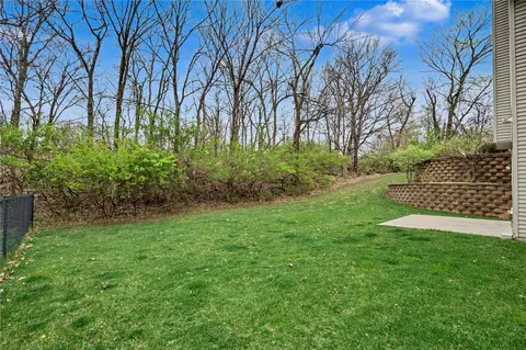 Exterior - 3241 Cedar River Ct NE, Cedar Rapids, IA 52411 photo 6 of 9