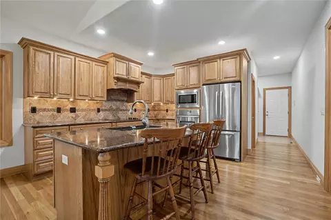 Kitchen - 3241 Cedar River Ct NE, Cedar Rapids, IA 52411 photo 2 of 4