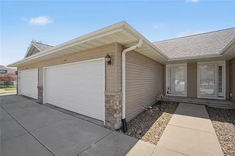 4437 Hastings Dr, Marion, IA 52302