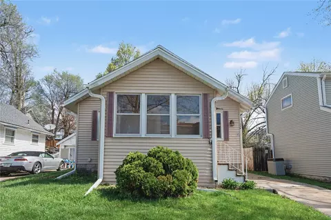 336 21st St NE, Cedar Rapids, IA 52402