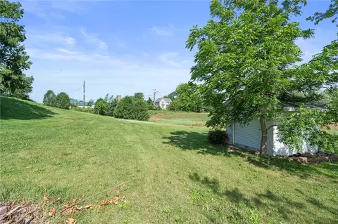 Exterior - 6752 29th Ave, Shellsburg, IA 52332 photo 6 of 9