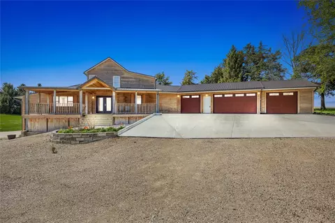 1252 240th St, Tipton, IA 52772