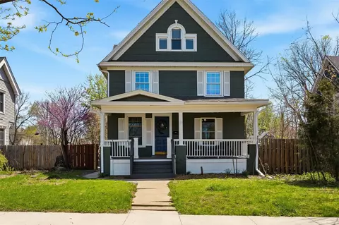 1727 B Ave NE, Cedar Rapids, IA 52402