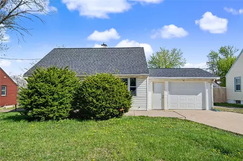 360 Wilson Ave SW, Cedar Rapids, IA 52404