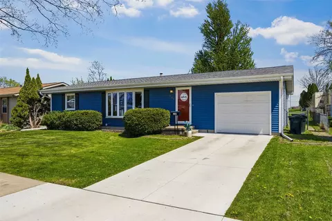 149 Harbet Ave NW, Cedar Rapids, IA 52405