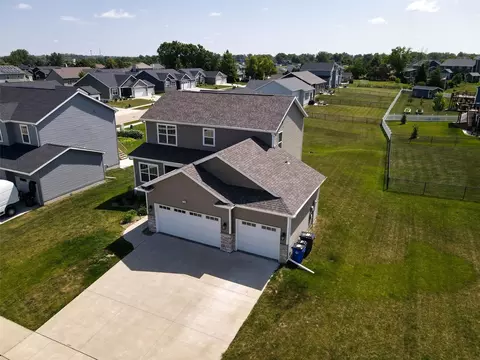 509 Gray Slate Rd SW, Cedar Rapids, IA 52404