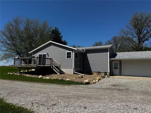 7850 20th Ave, Blairstown, IA 52209