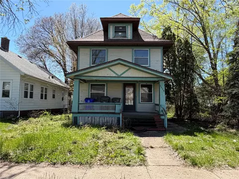 1529 6th Ave SE, Cedar Rapids, IA 52403