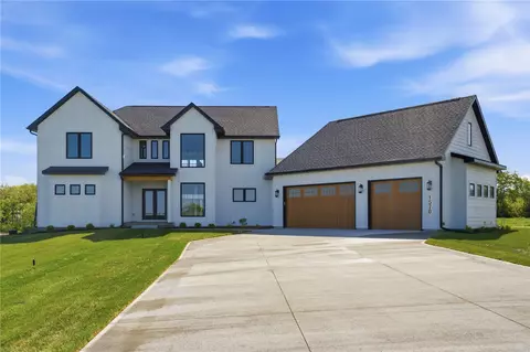 1570 Volmert Ln NE, Solon, IA 52333