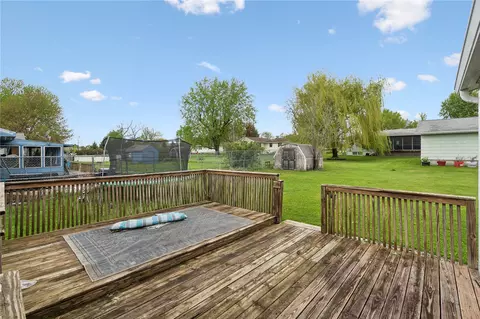 Exterior - 903 E 12th St, Vinton, IA 52349 photo 5 of 5