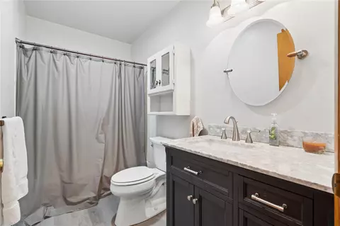 Bath - 903 E 12th St, Vinton, IA 52349 photo 1 of 1