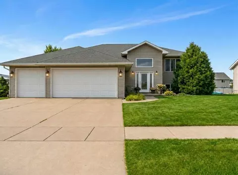 206 Longworth Ave, Alburnett, IA 52202