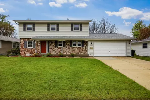 2330 Northview Dr, Marion, IA 52302