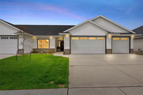 413 15th Ave SW, Mount Vernon, IA 52314