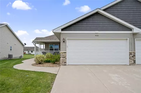 4423 Calder Dr, Marion, IA 52302