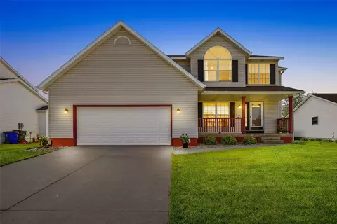 1321 Acacia Dr NE, Cedar Rapids, IA 52402