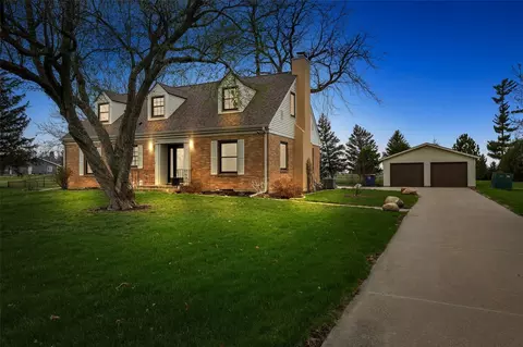 1107 G Ave, Vinton, IA 52349