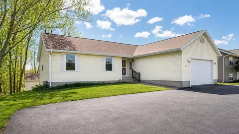 2416 C St SW, Cedar Rapids, IA 52404