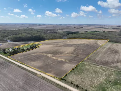 Stewart Ave., Coggon, IA 52218