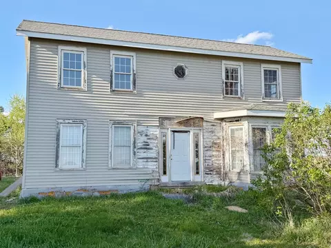 1555 77th St, Luzerne, IA 52257
