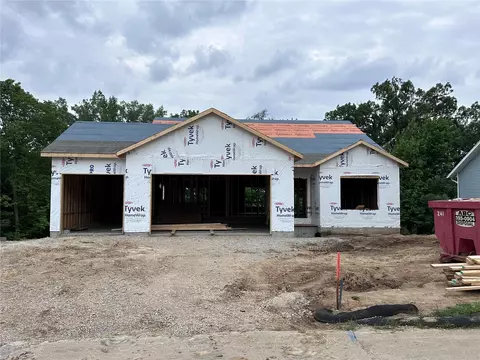 2719 Oak Crest Ct, Cedar Rapids, IA 52405