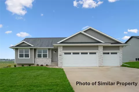 6279 Glenwood Dr, Marion, IA 52302